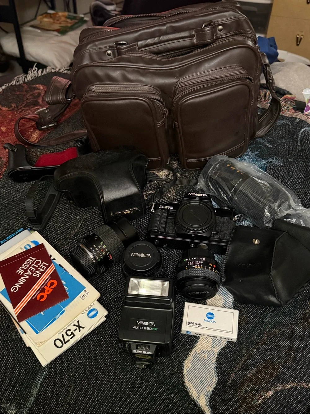 Minolta 570 camera